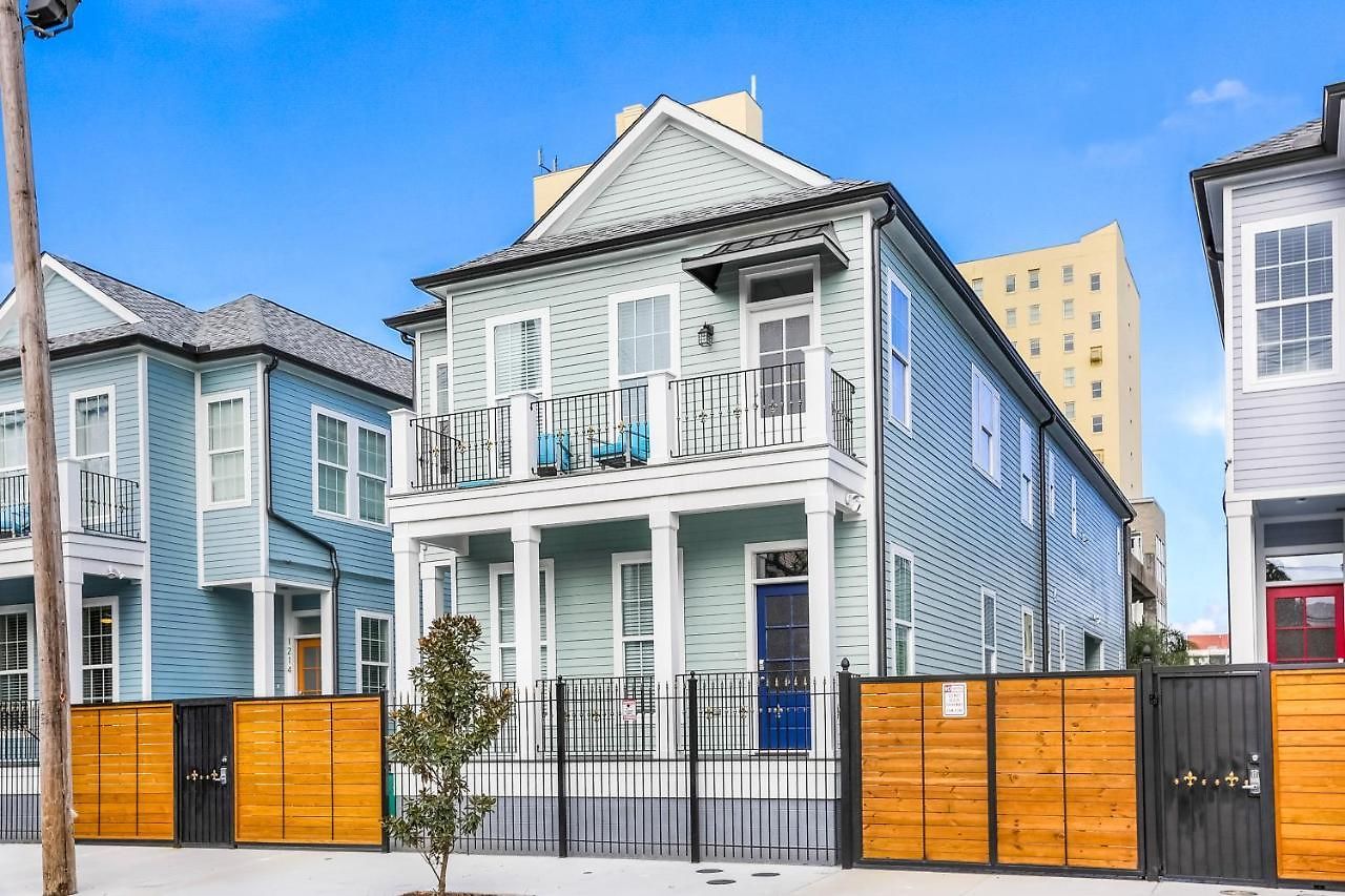 Stunning 4br-5br Near French Quarter Homes By Hosteeva * New Orleans