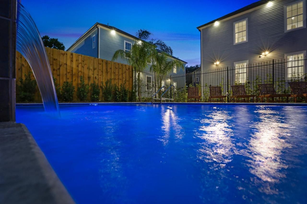 Apartment Hosteeva Amazing 4 Bedroom Modern With Balcony Near Frnch Quarter