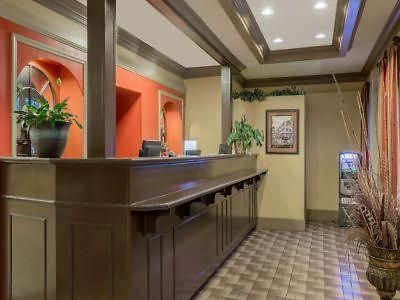 Super 8 By Wyndham Hotel 2*
