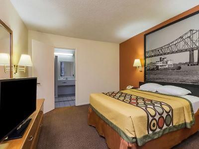 Super 8 By Wyndham Hotel