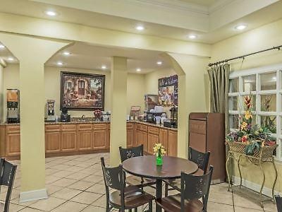 Hotel Super 8 By Wyndham