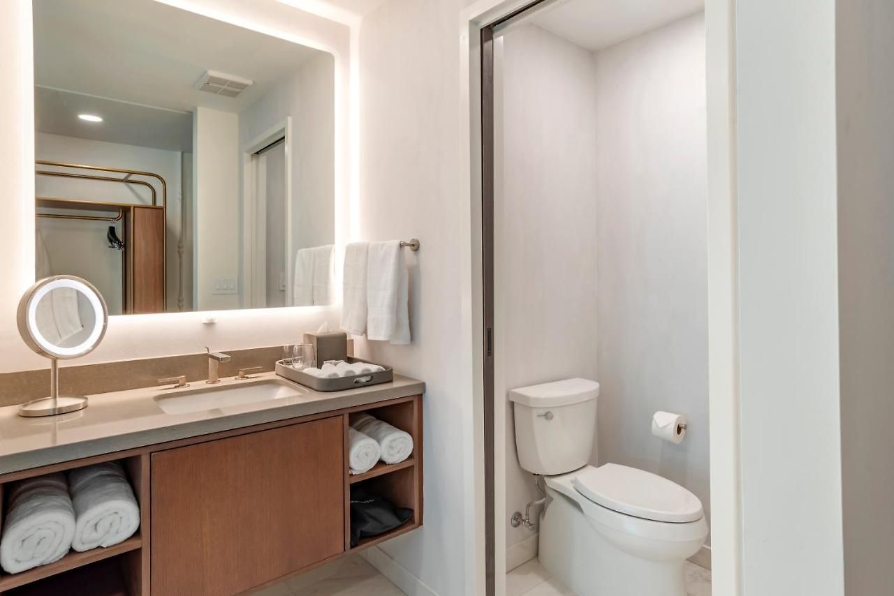 One11 Hotel 4*