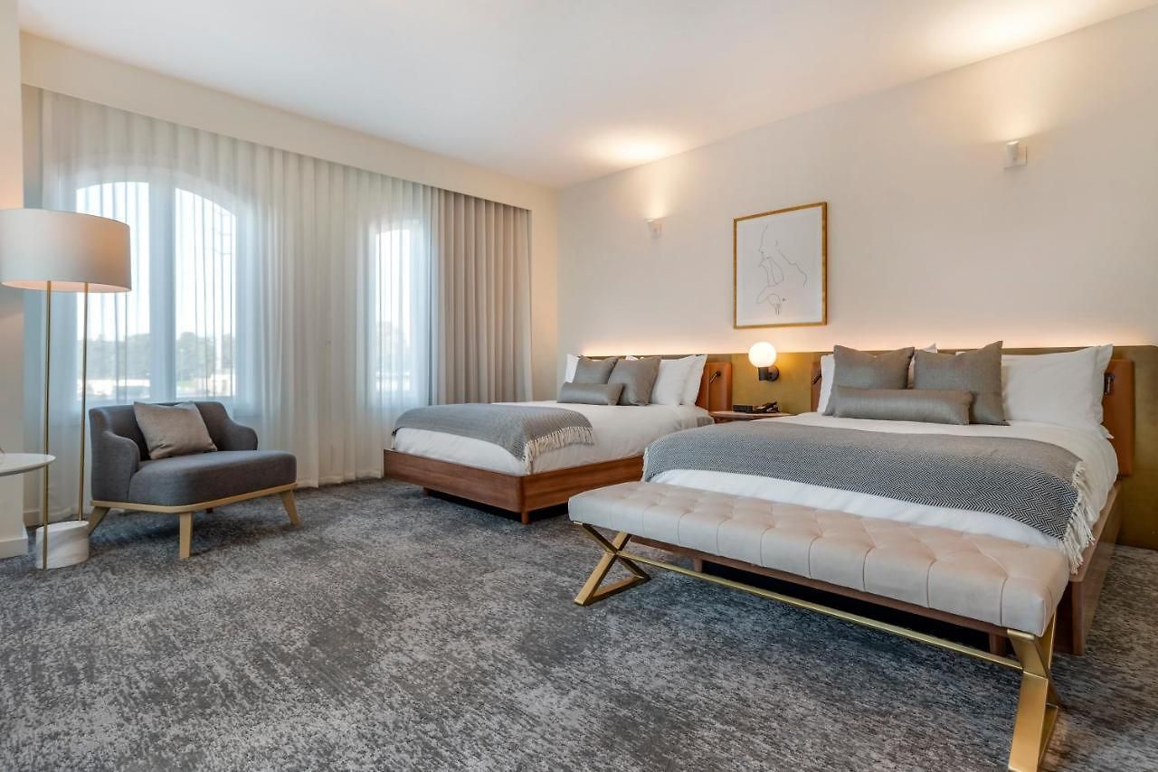 One11 Hotel 4*