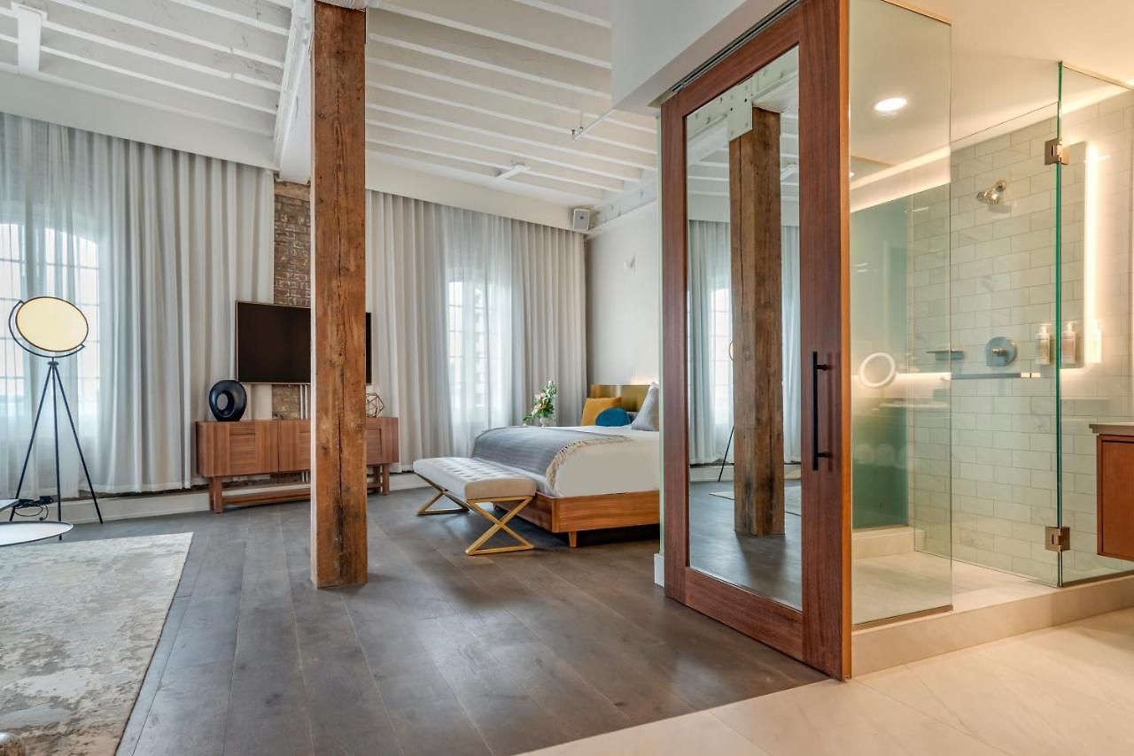 One11 Hotel