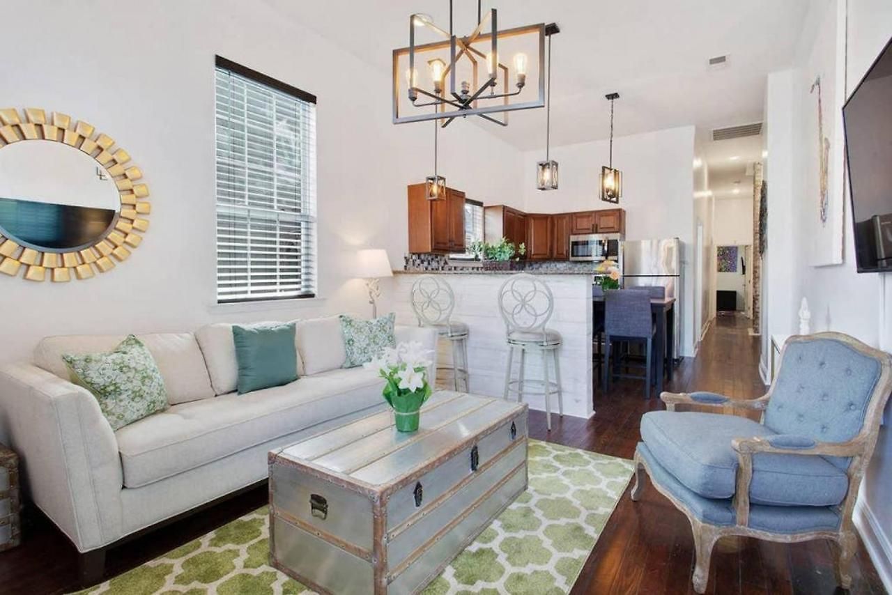 Gorgeous Historical Gem Near French Quarter Bed & Breakfast New Orleans