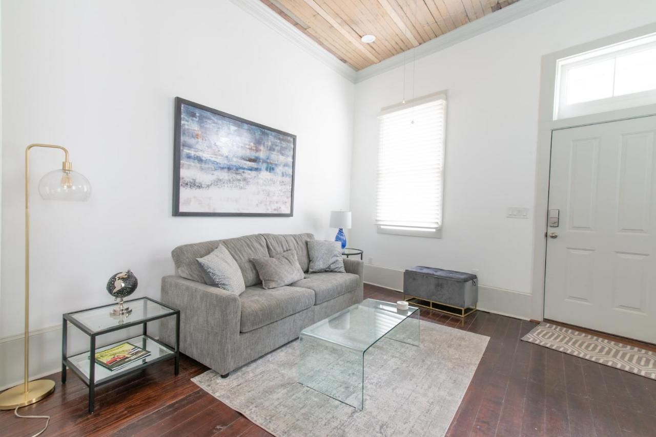Near The Quarter 2020 Renovated Nola Classic Bed & Breakfast