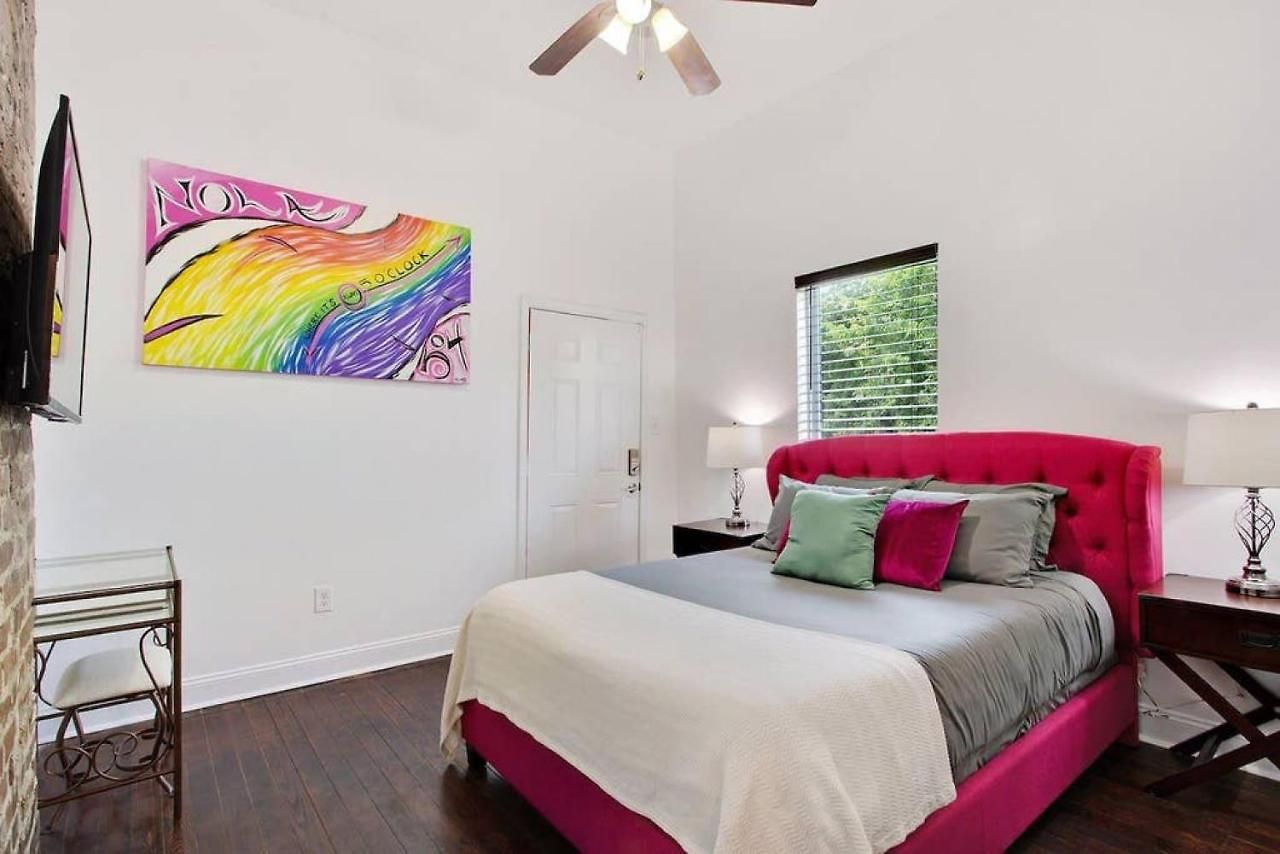 Bed & Breakfast Gorgeous Historical Gem Near French Quarter