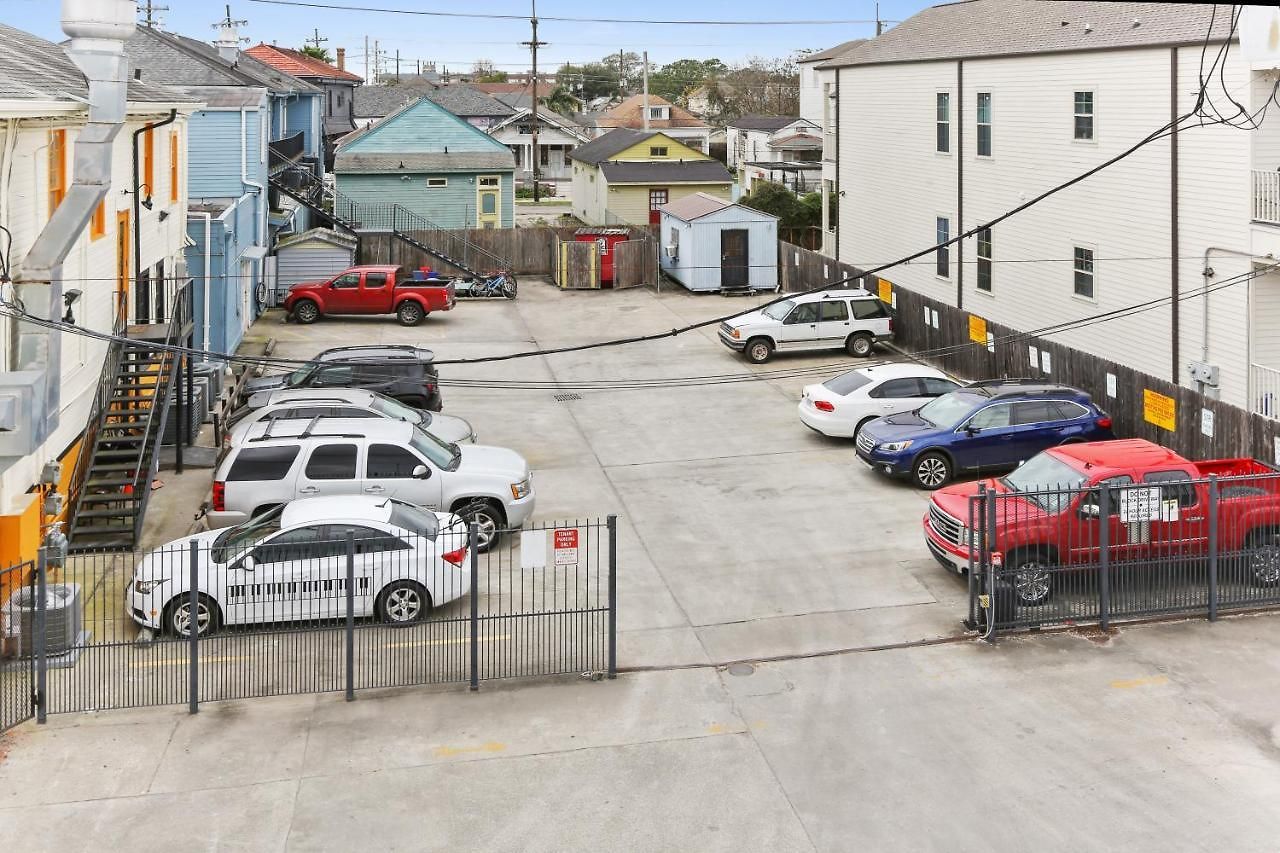 Freret Near Streetcar & Tulane 4*