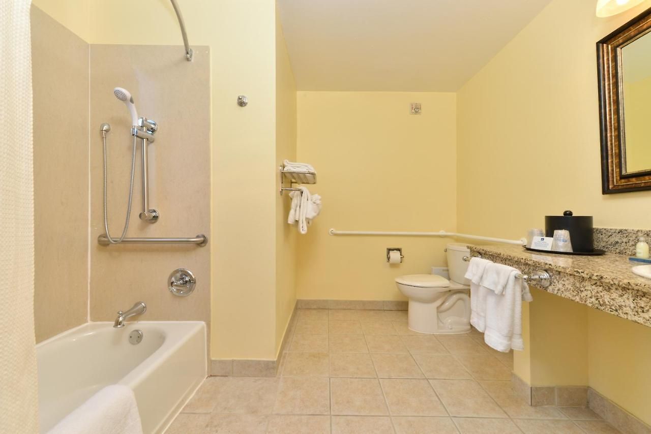 Hotel St Charles Inn, Superior