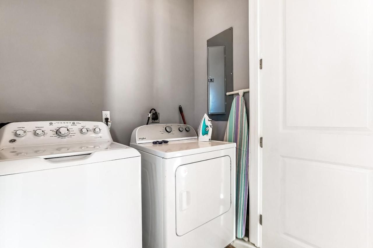 Apartment 5br Penthouse Steps To The Streetcar & Fq