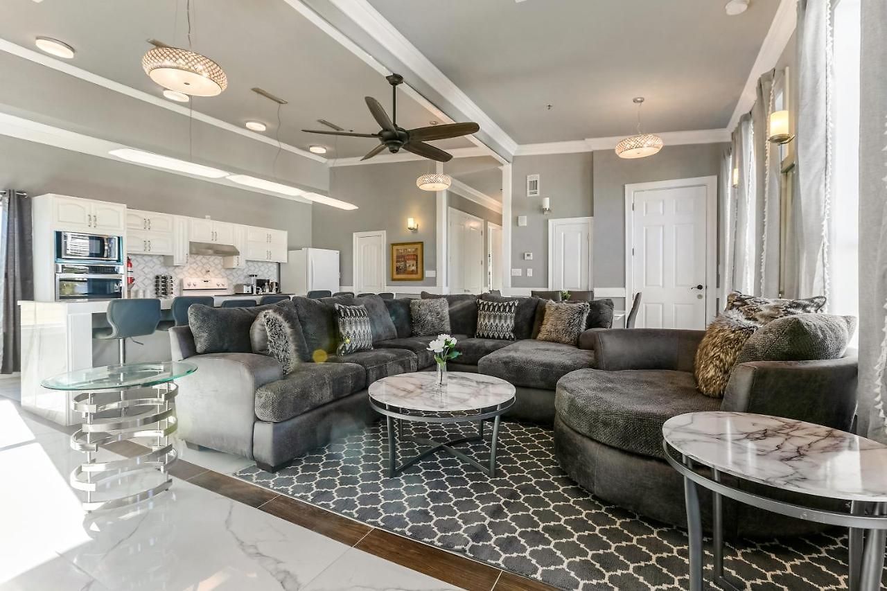 5br Penthouse Steps To The Streetcar & Fq *