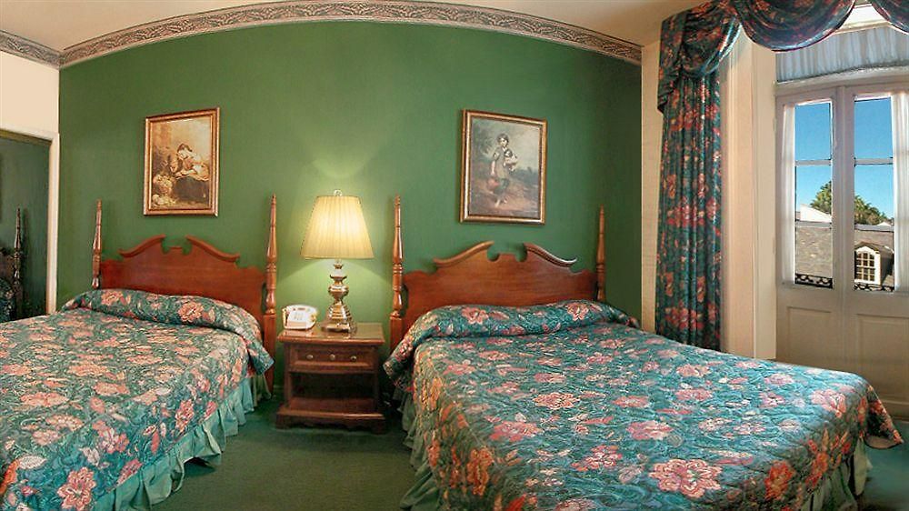 Inn Le Richelieu In The French Quarter