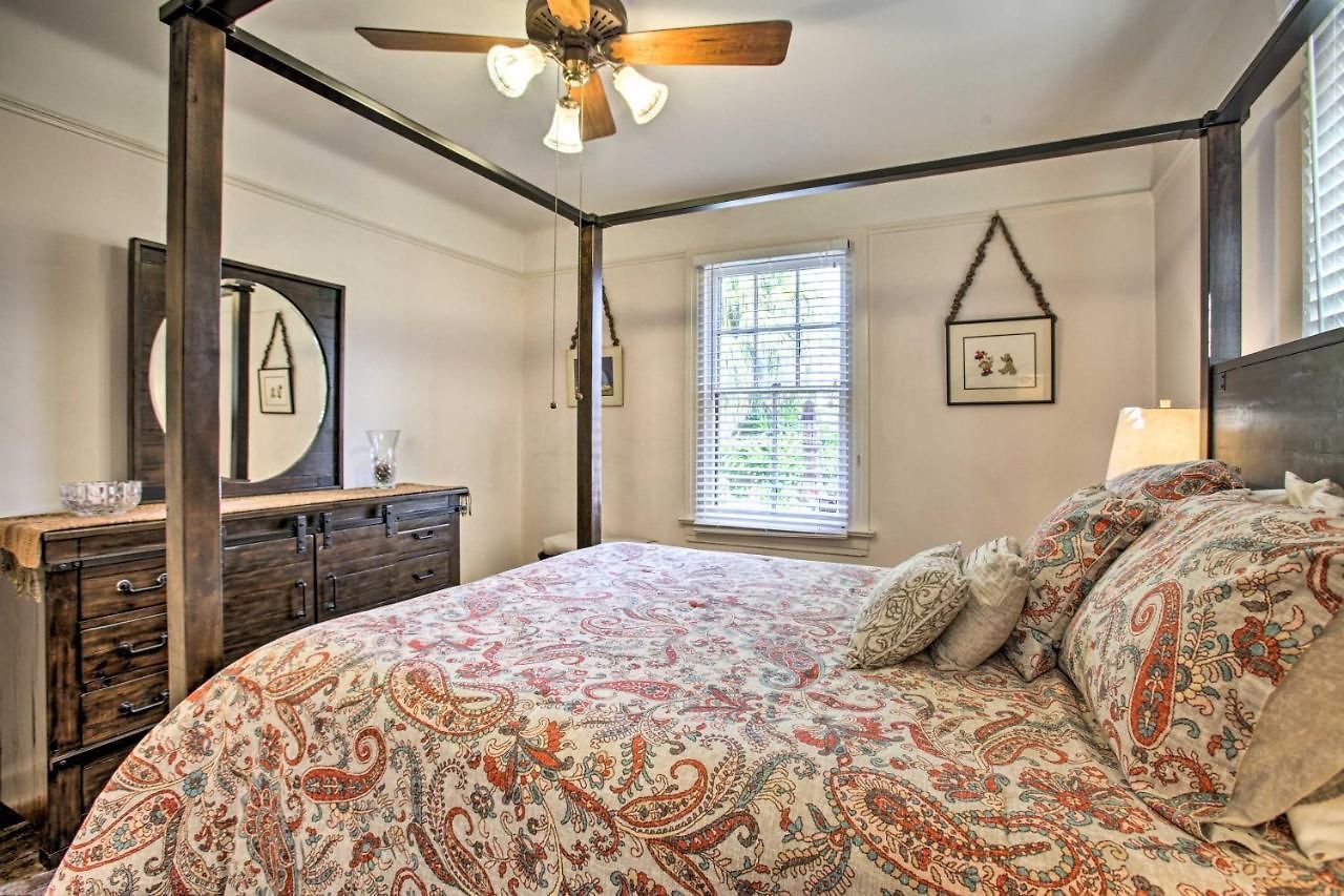 Holiday home Soul & Style! Duplex Near French Quarter W/ Porch