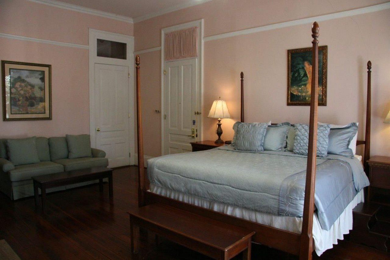 The Queen Anne Bed & Breakfast 3*