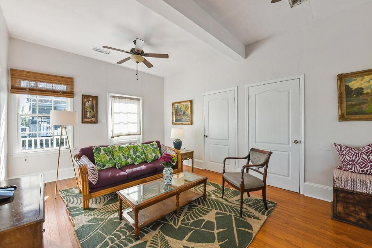 Montgomery House 4*