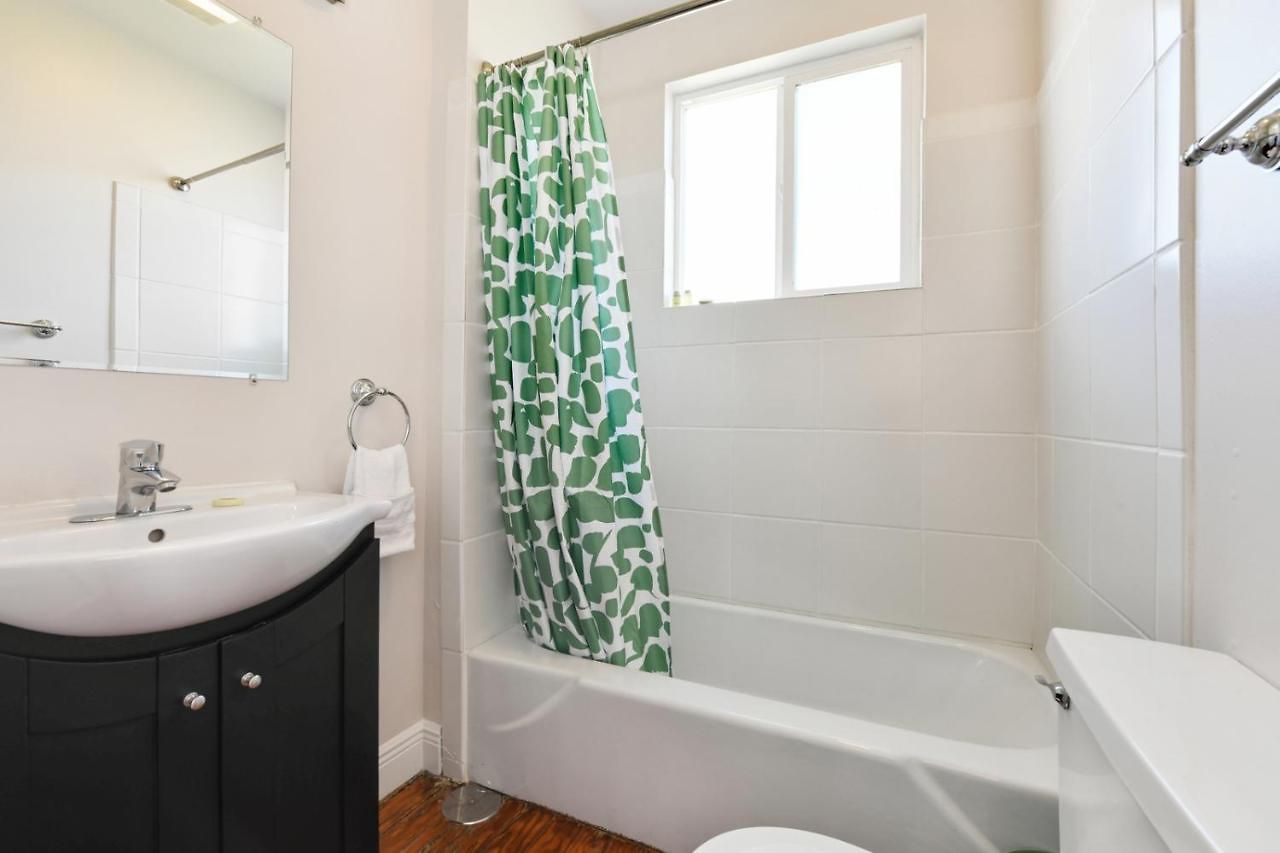 Aparthotel Montgomery House 4*