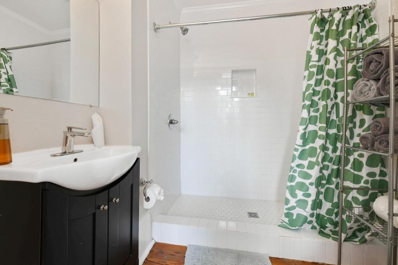 Montgomery House 4*