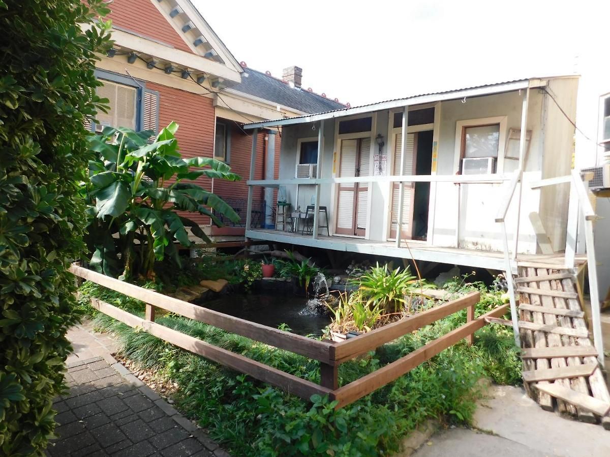 Hostel India House