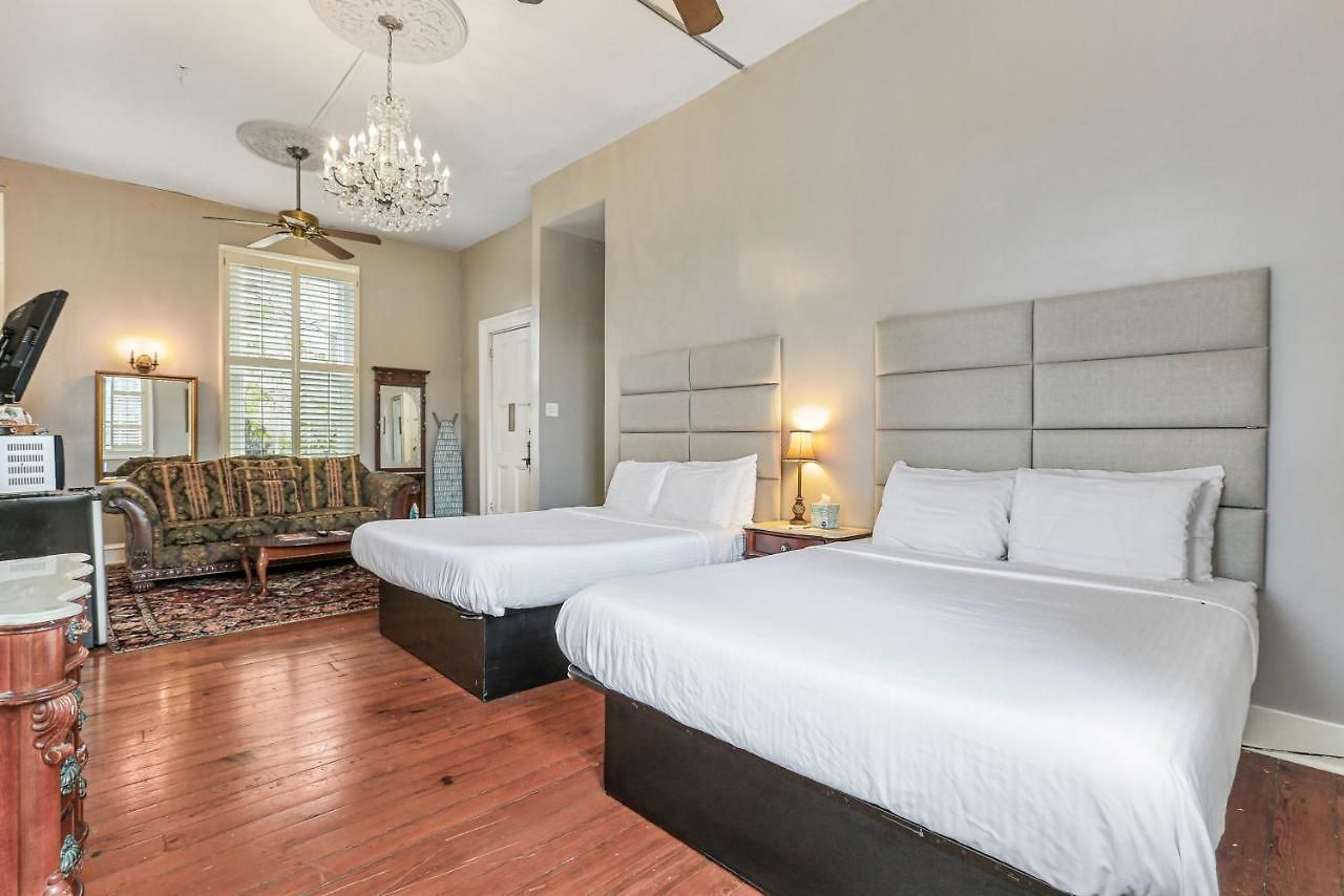 Hotel Rathbone Mansions New Orleans