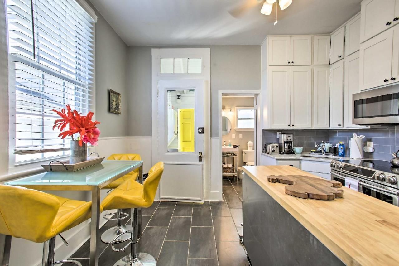 Uptown Nola On Magazine Street W/ Backyard! Apartment *