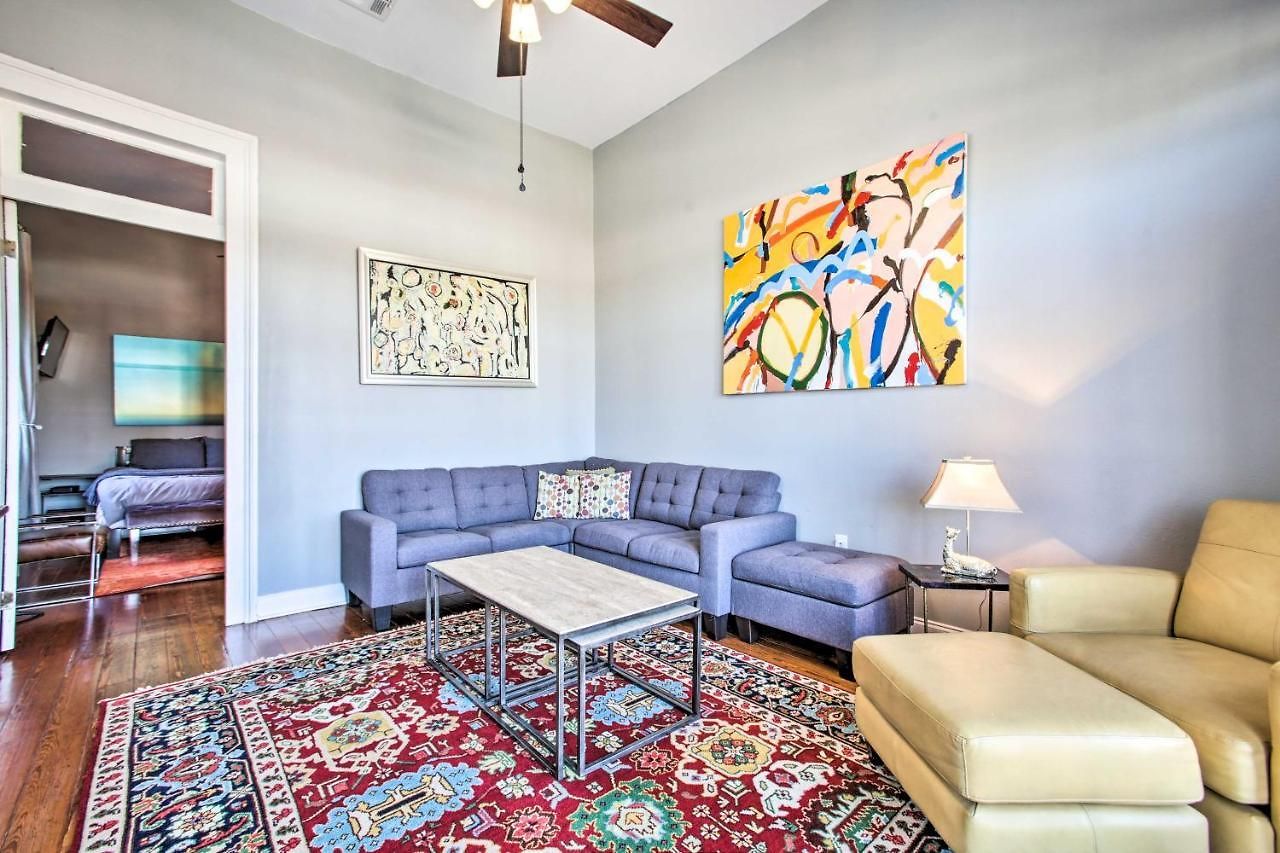 Uptown Nola On Magazine Street W/ Backyard! * New Orleans
