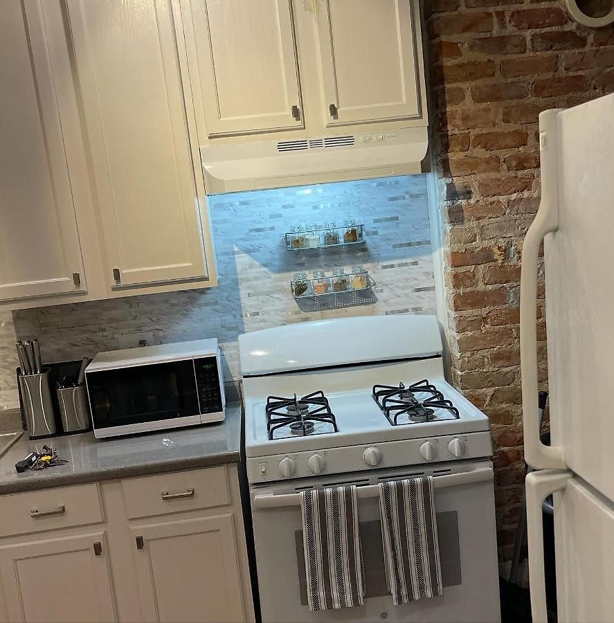Pr10 Holy Cross Oasis 30 Day Minimum * New Orleans