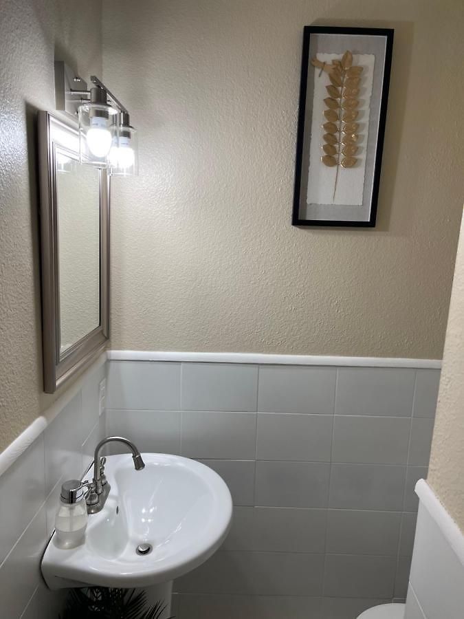 Pr10 Holy Cross Oasis 30 Day Minimum New Orleans