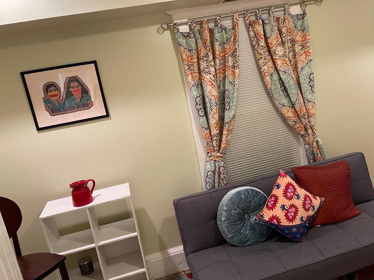 Guest house Pr10 Holy Cross Oasis 30 Day Minimum