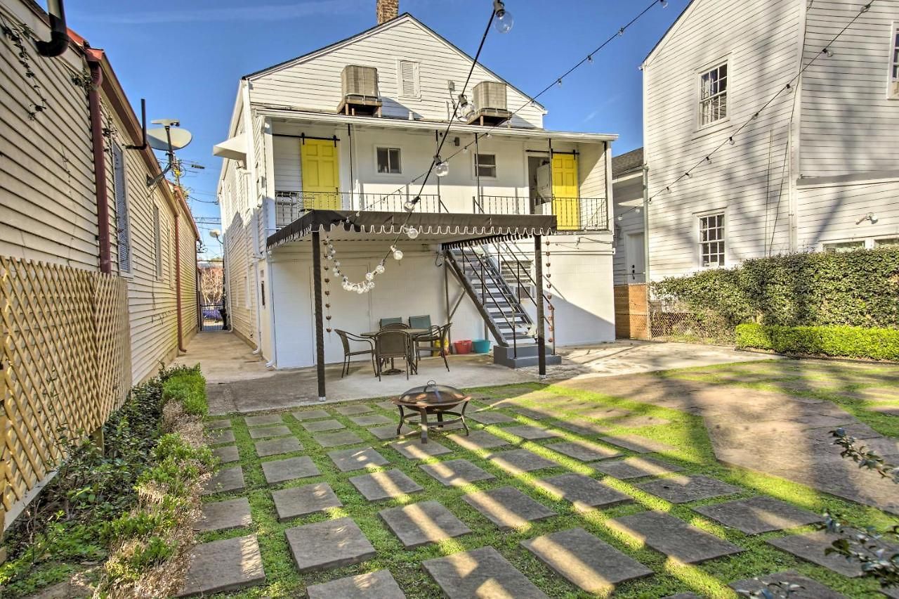 Uptown Nola On Magazine Street W/ Backyard!