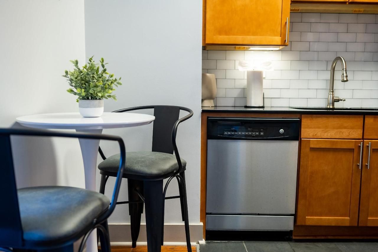 French Quarter Delight 1 Apartment