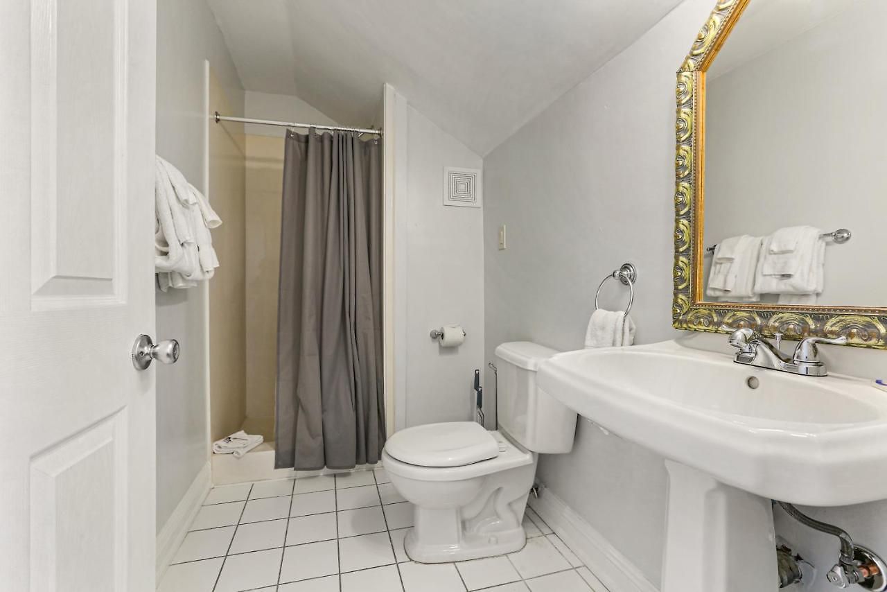 Express Close To Amenities * New Orleans