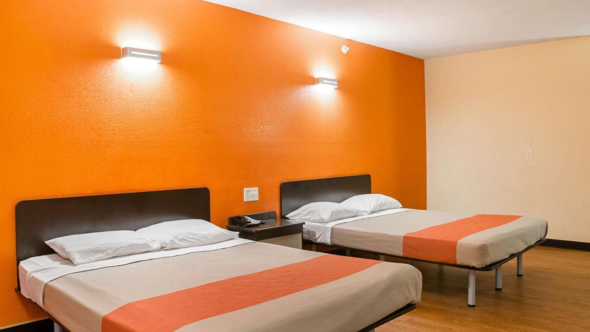 Hotel 6-new Orleans, La - Near Downtown