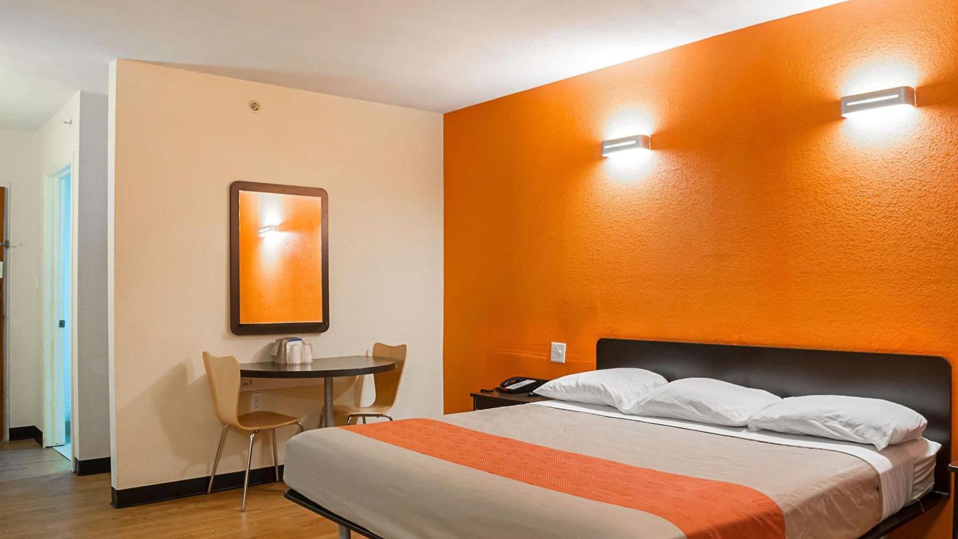 Hotel 6-new Orleans, La - Near Downtown