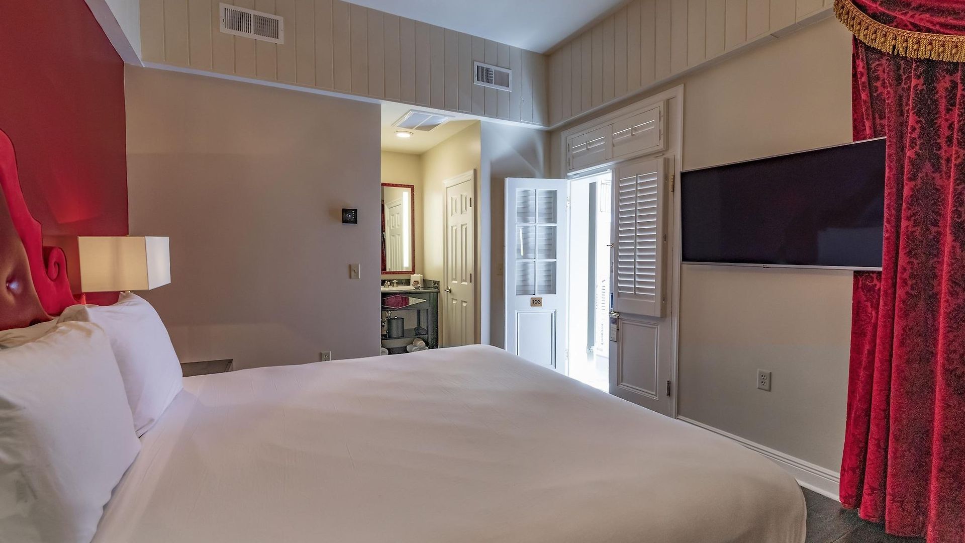 Hotel Dauphine Orleans New Orleans