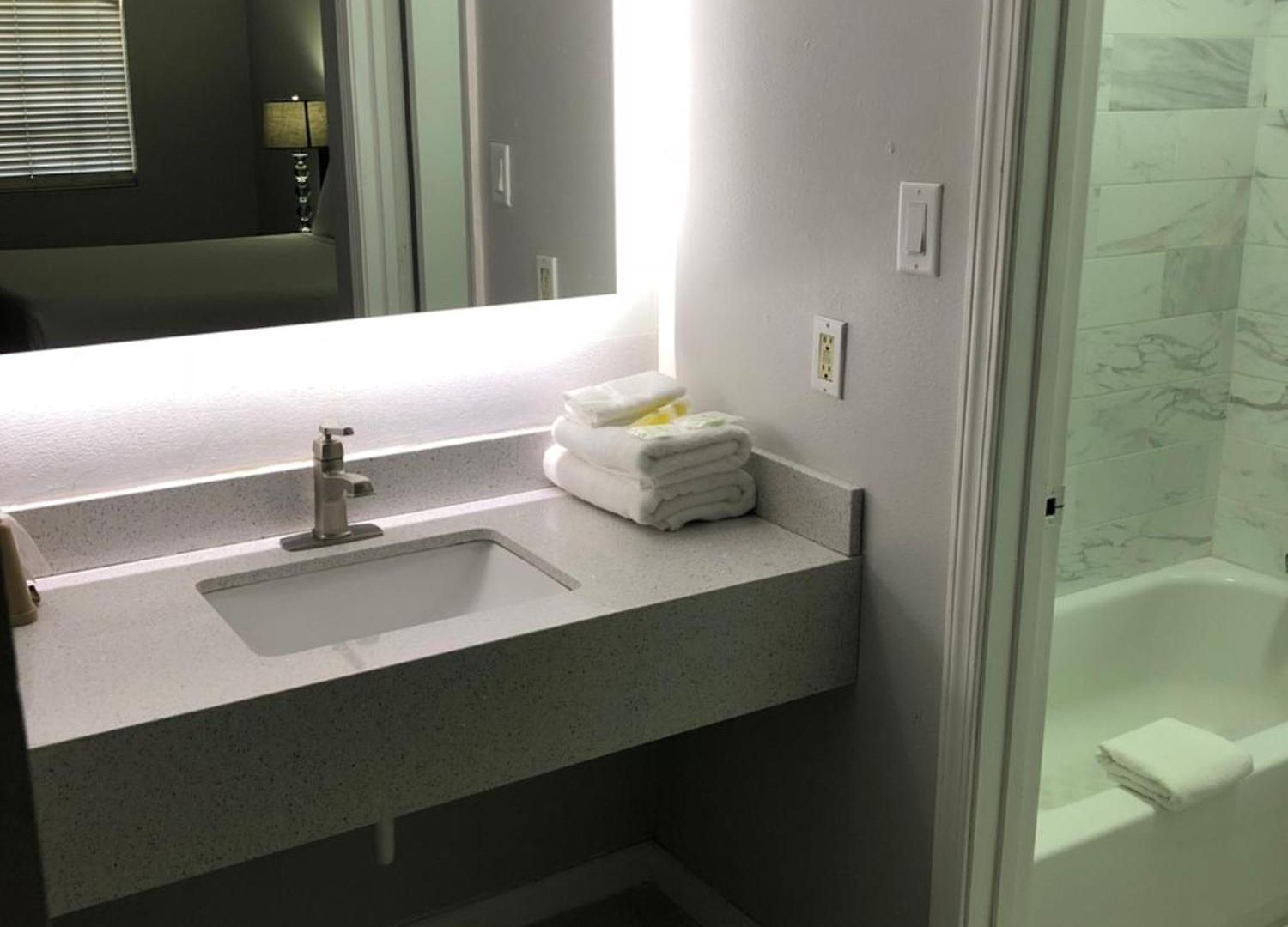 Midtown Hotel 2*