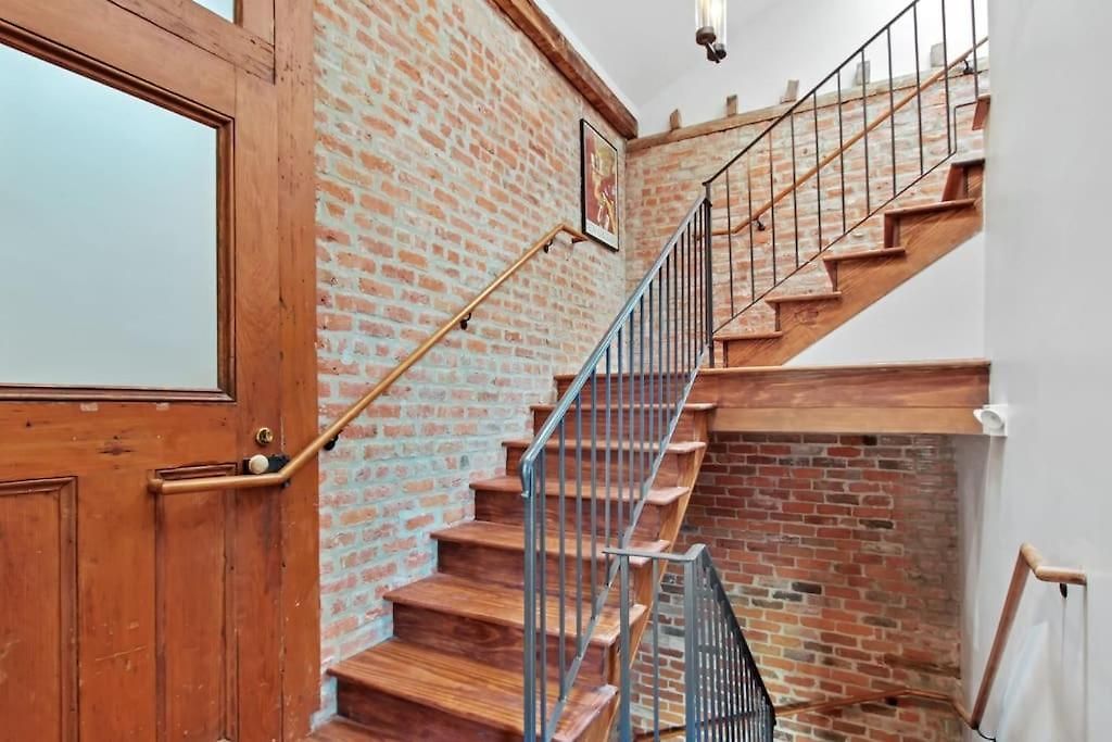 Fab 1838 Garden District 5br With Parking And Balcony Apartment