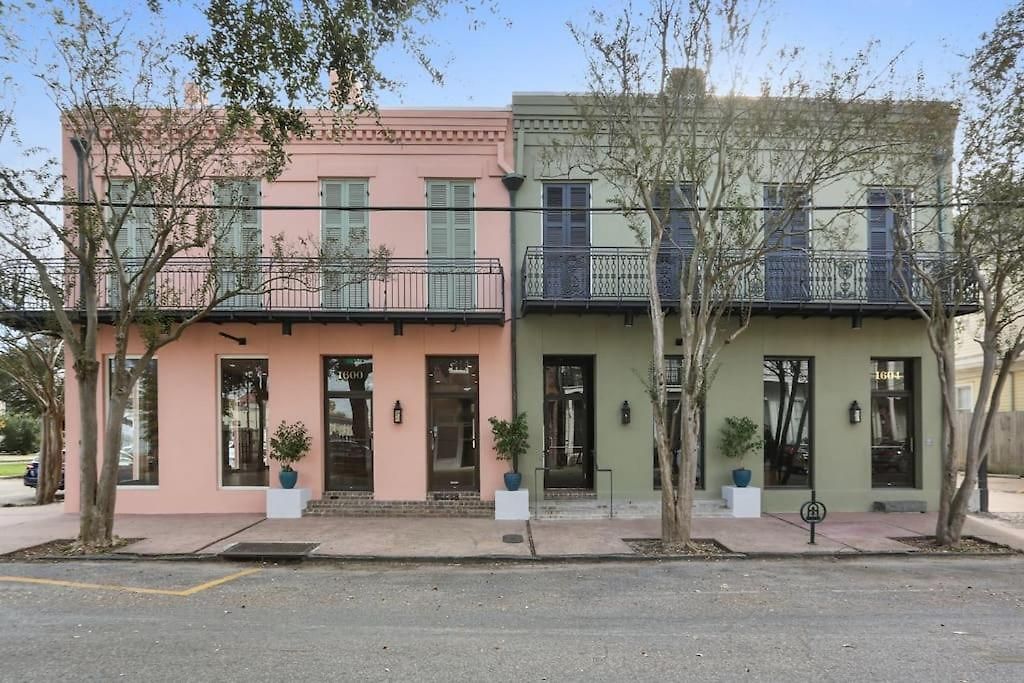 Fab 1838 Garden District 5br With Parking And Balcony Apartment
