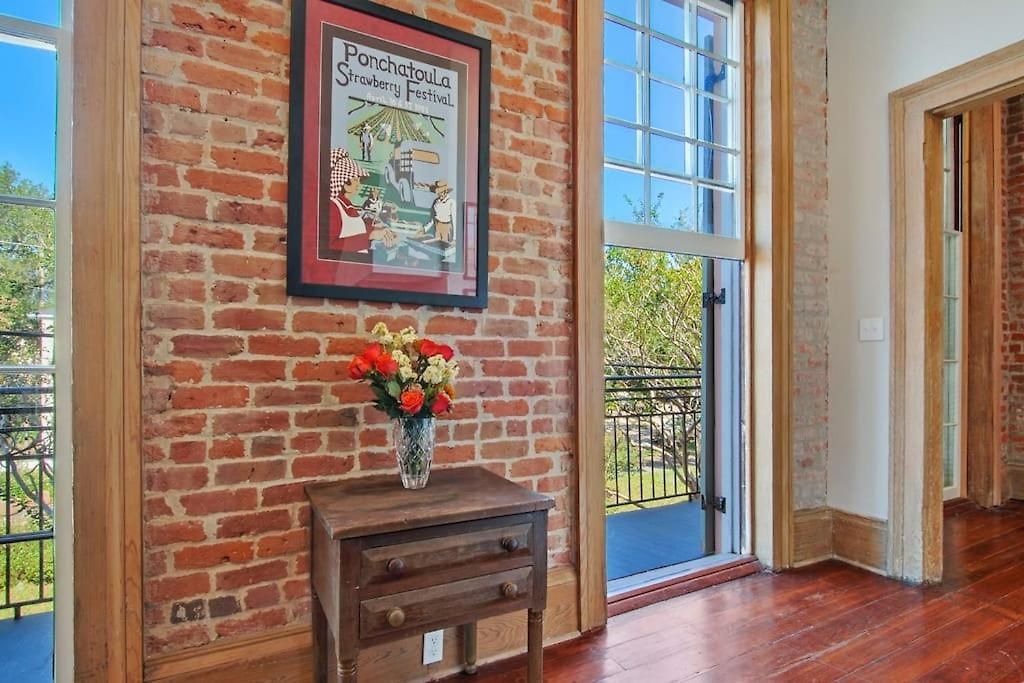 Fab 1838 Garden District 5br With Parking And Balcony