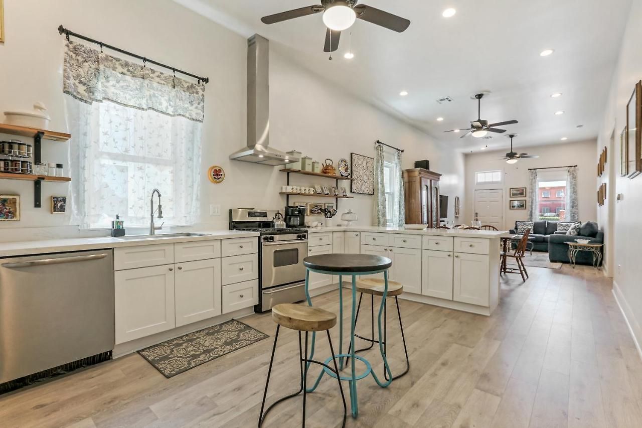 Apartment Renovated Historic 4br House Near Magazine St & Uptown *