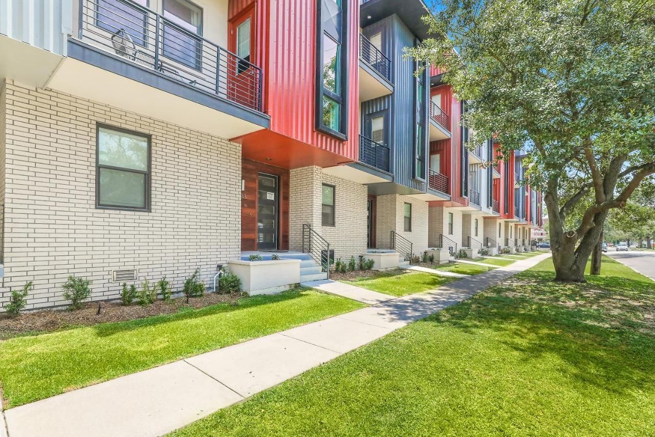 Holiday home Modern 4br With Amenities New Orleans