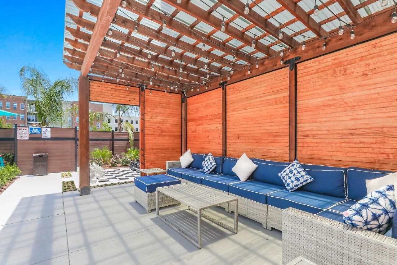 4br Townhouse In Bienville New Orleans