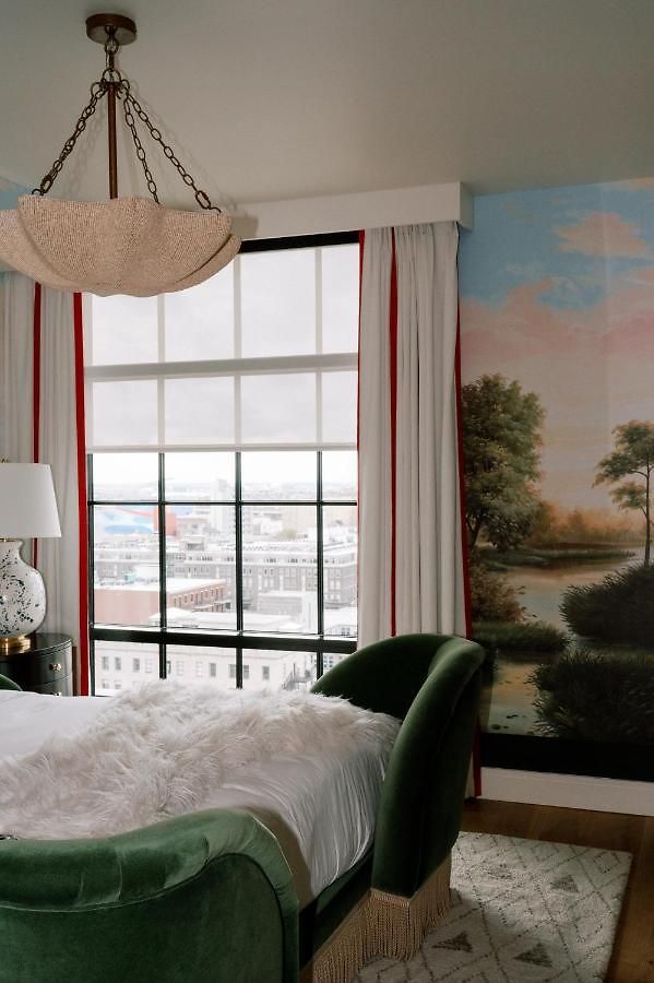 Virgin Hotel 4*