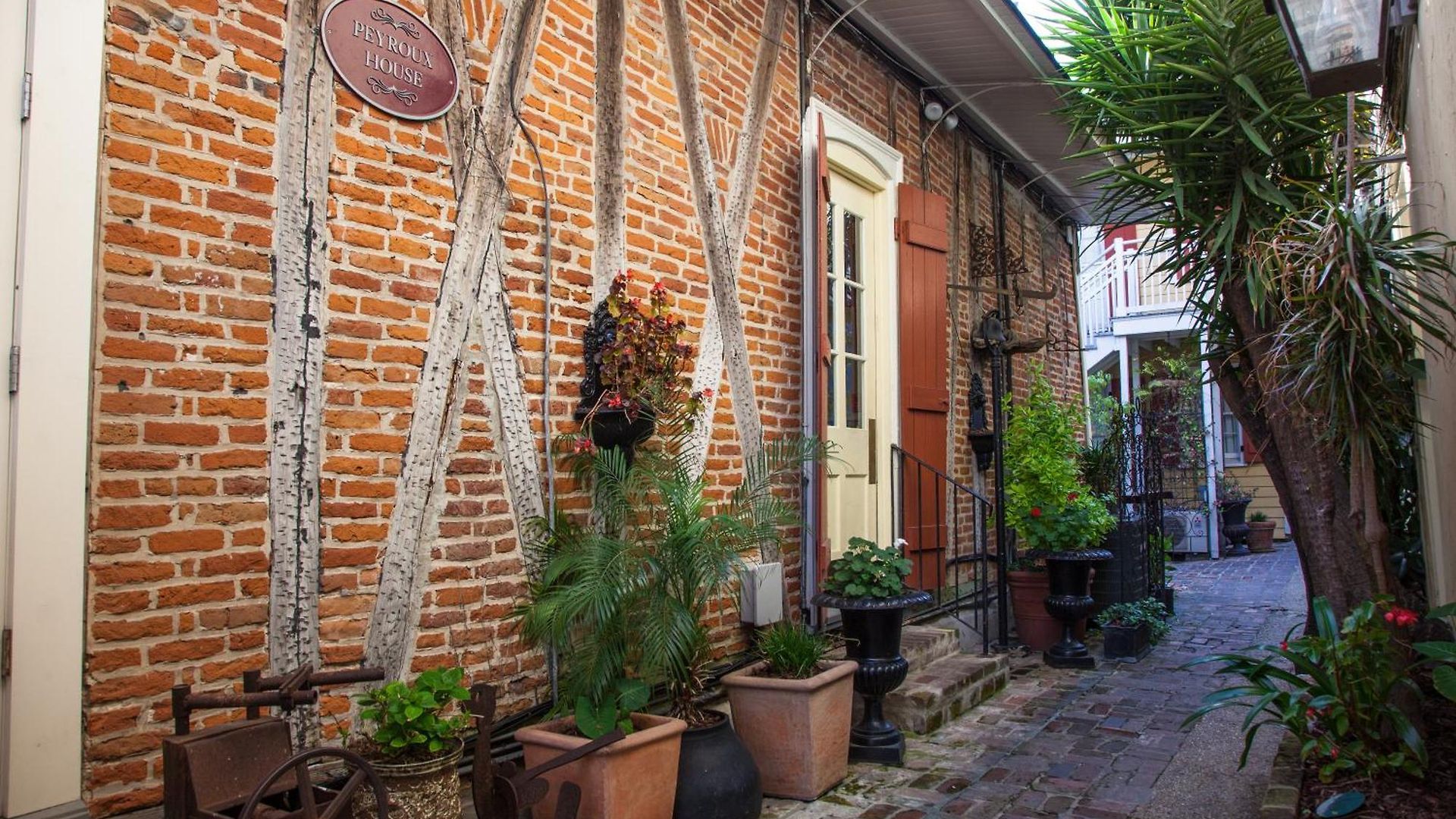 Hotel St. Pierre French Quarter