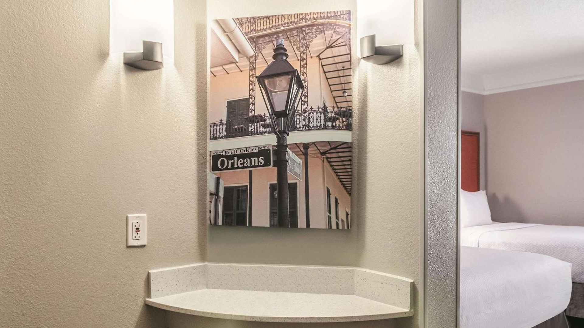 Hotel La Quinta & By Wyndham Downtown New Orleans