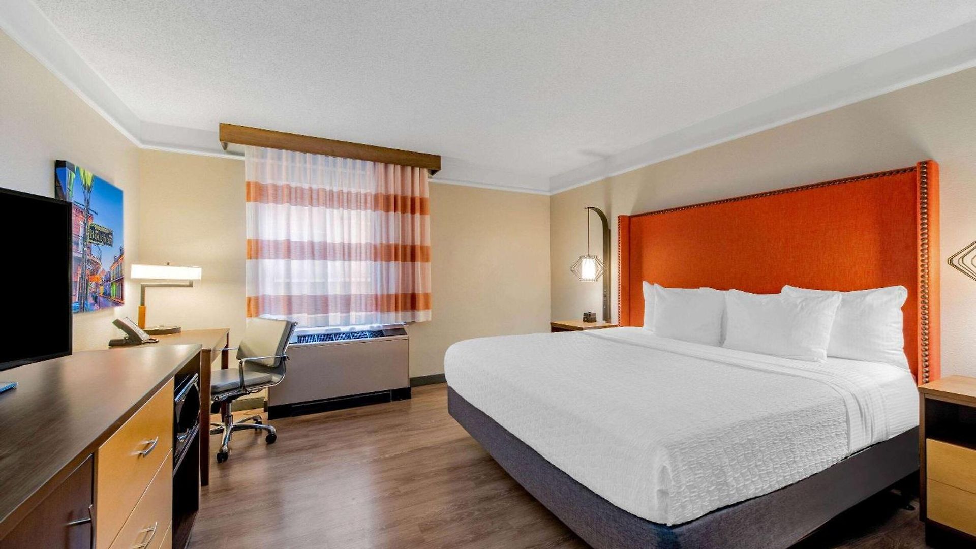 La Quinta & By Wyndham Downtown Hotel 3*
