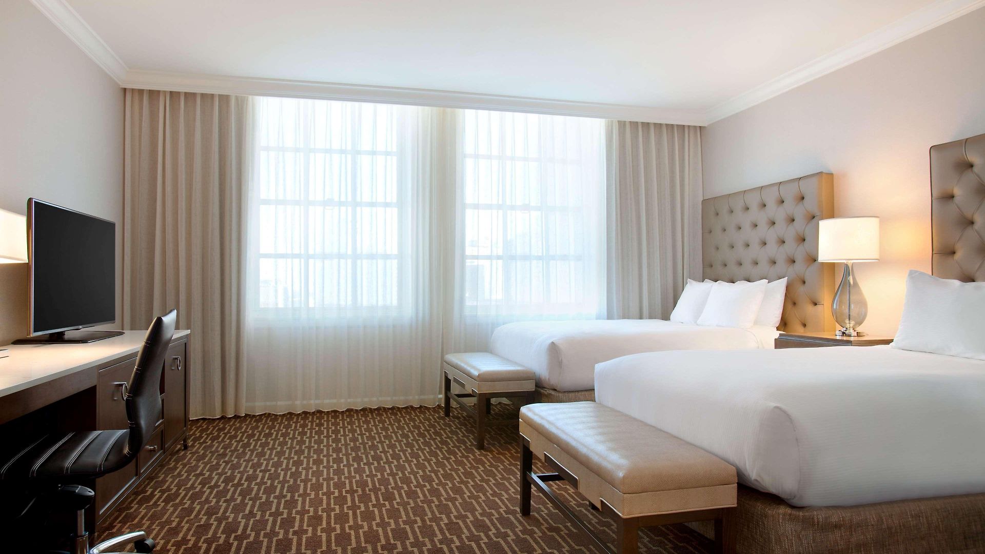 Hilton / St. Charles Avenue Hotel 4*