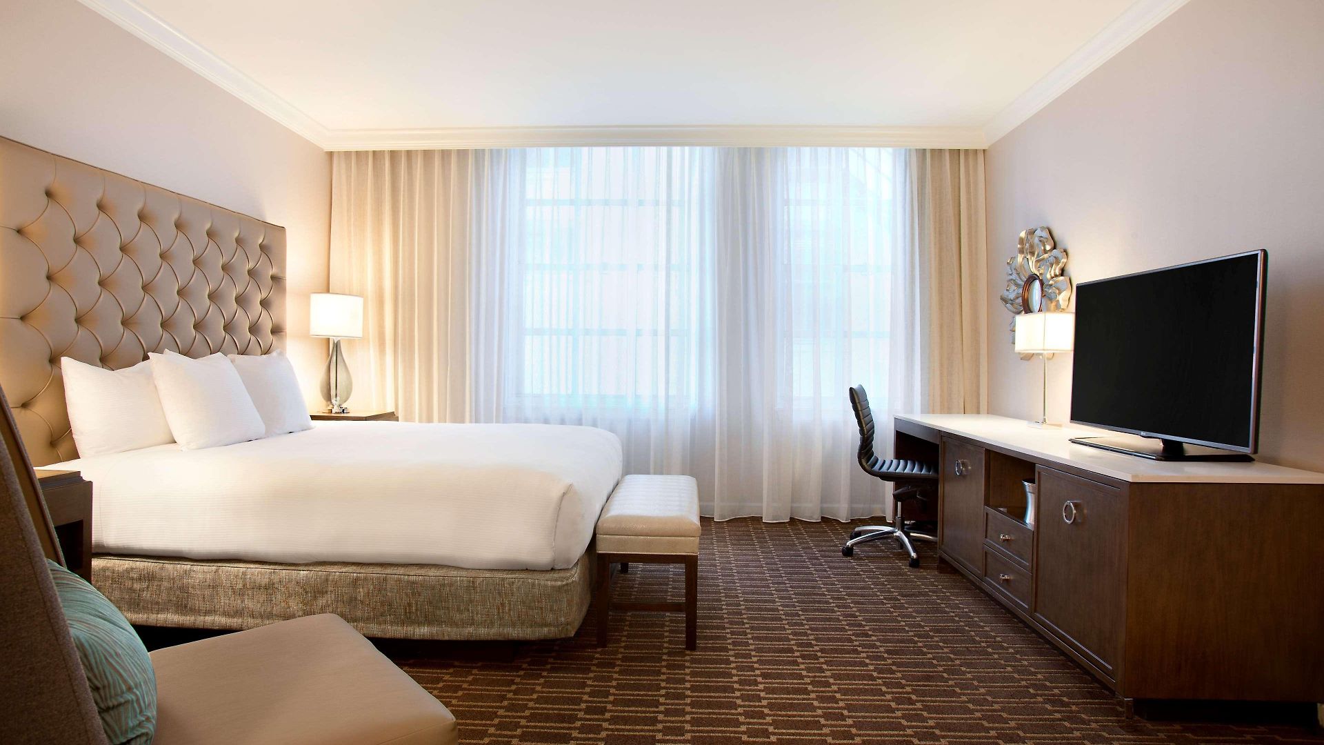 Hilton / St. Charles Avenue Hotel