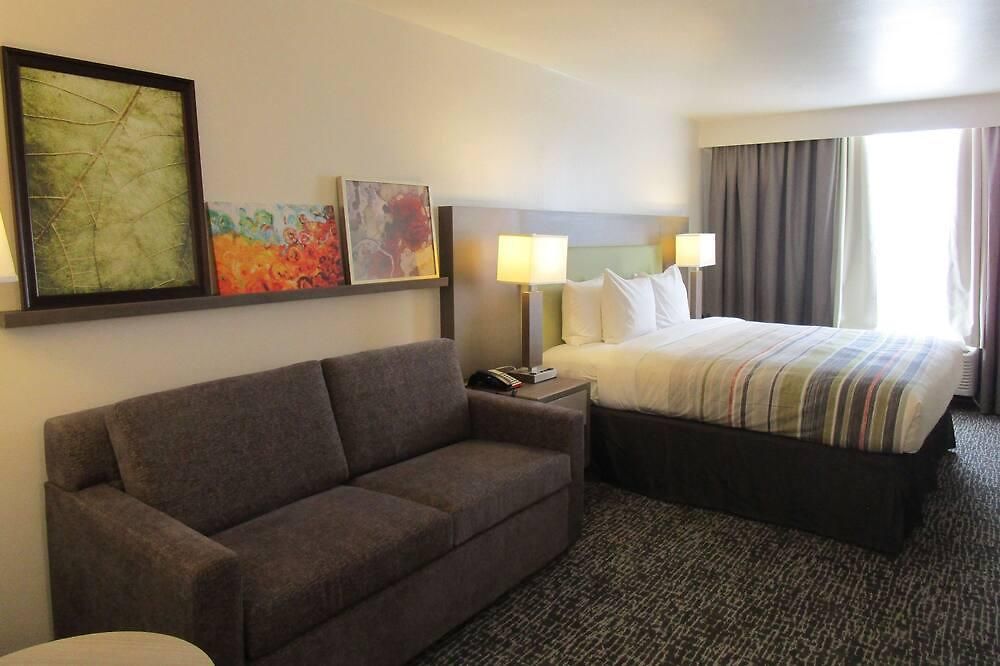 Hotel Country & By Radisson, I-10 East, La 3*