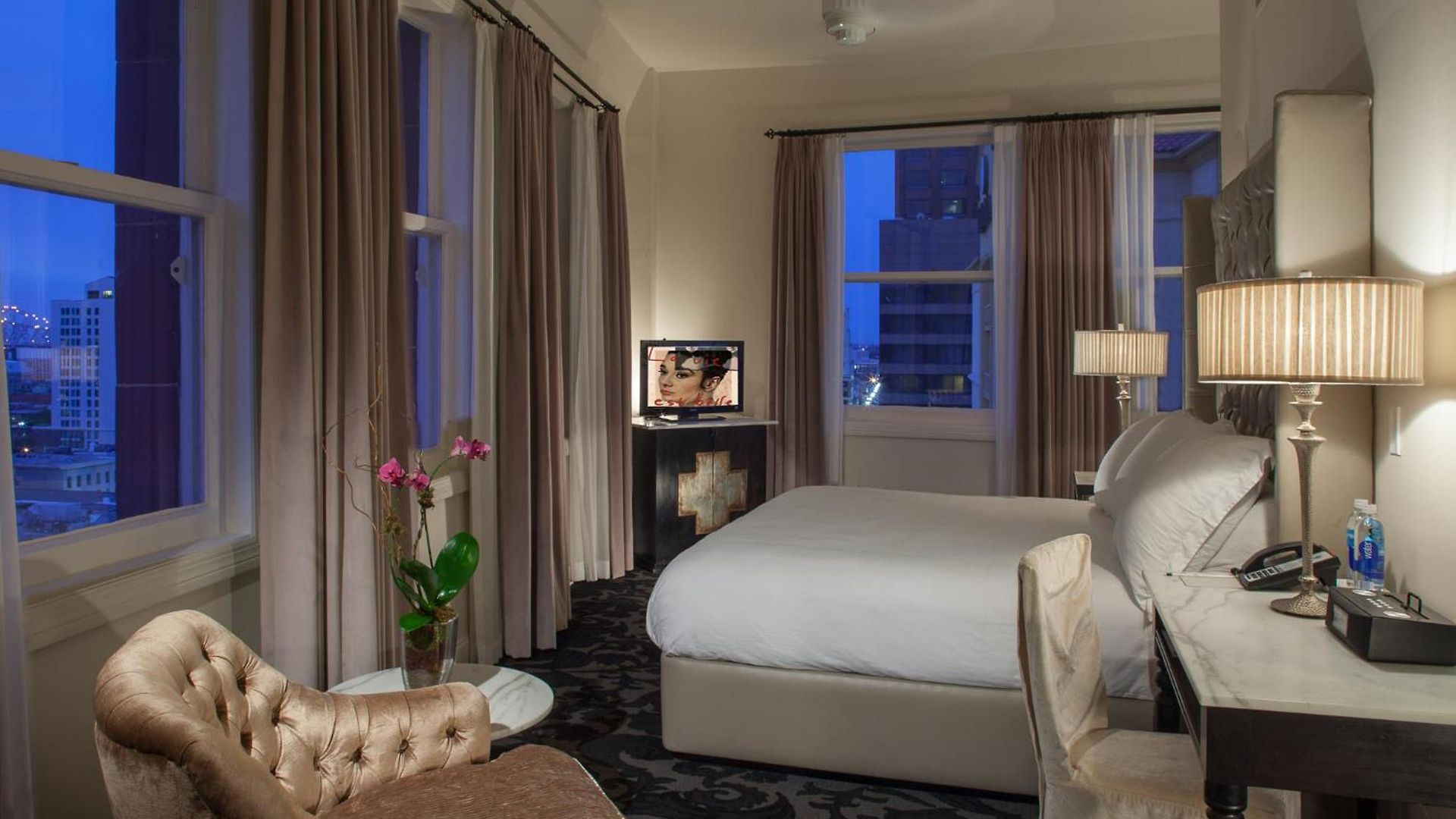 International House Hotel 4*