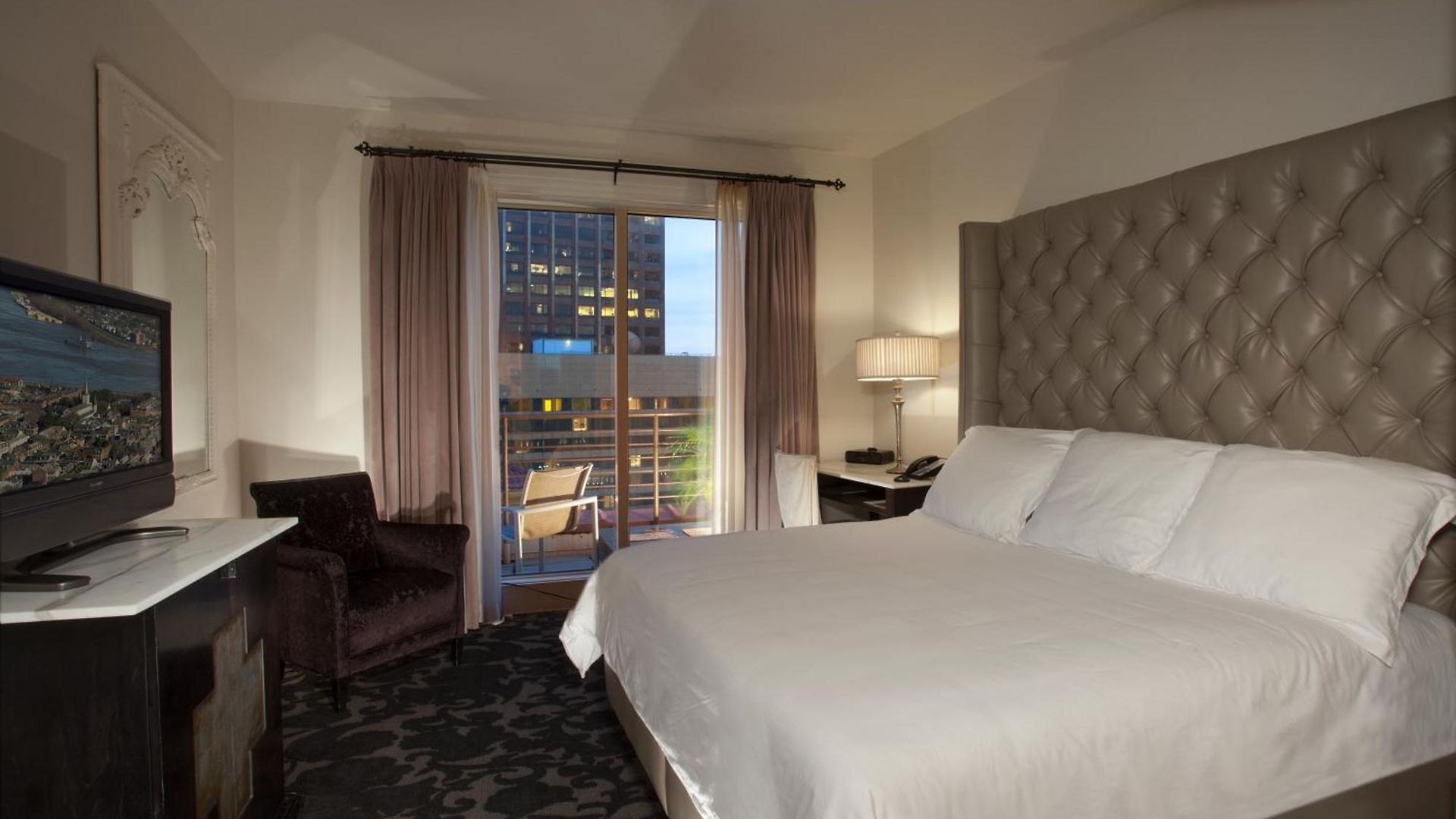 International House Hotel 4*